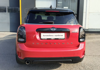 Подержанный автомобиль MINI Countryman 2019 года (6 фото)
