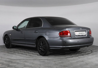 Подержанный автомобиль Hyundai Sonata 2007 года (4 фото)