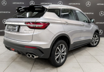 Подержанный автомобиль Geely Coolray 2022 года (5 фото)