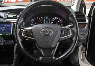 Подержанный автомобиль Toyota Allion 2016 года (17 фото)