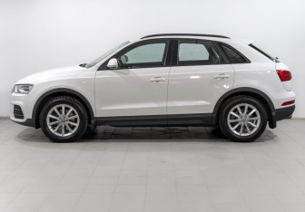 Подержанный автомобиль Audi Q3 2015 года (8 фото)