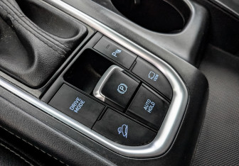 Подержанный автомобиль Hyundai Santa Fe 2019 года (21 фото)