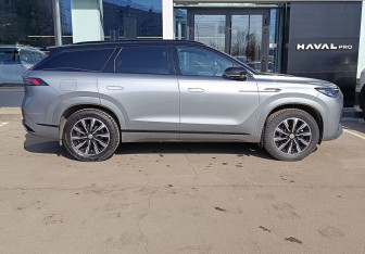 Подержанный автомобиль Jaecoo J8 2024 года (4 фото)