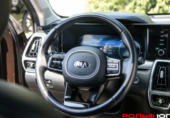 Подержанный автомобиль Kia Sorento 2021 года (13 фото)