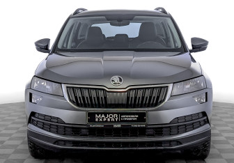 Подержанный автомобиль Skoda Karoq 2021 года (2 фото)