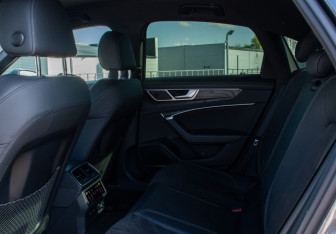 Подержанный автомобиль Audi A6 Sedan 2021 года (12 фото)