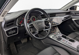 Подержанный автомобиль Audi A6 Sedan 2020 года (16 фото)