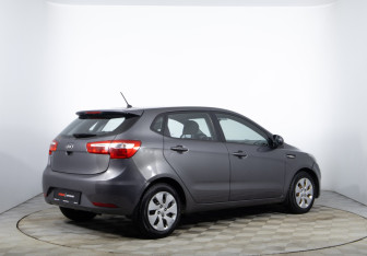 Подержанный автомобиль Kia Rio Hatchback 2014 года (5 фото)