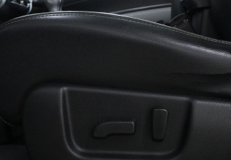 Подержанный автомобиль Nissan X-Trail 2011 года (15 фото)