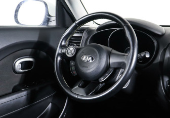 Подержанный автомобиль Kia Soul 2016 года (12 фото)