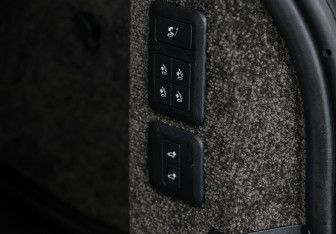Подержанный автомобиль Land Rover Range Rover 2018 года (30 фото)