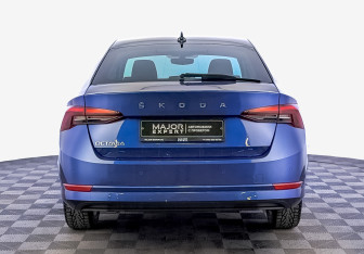 Подержанный автомобиль Skoda Octavia Liftback 2020 года (6 фото)