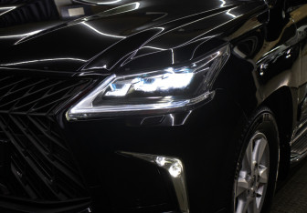 Подержанный автомобиль Lexus LX 2008 года (29 фото)