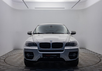 Подержанный автомобиль BMW X6 2012 года (2 фото)