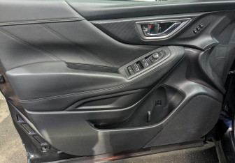 Подержанный автомобиль Subaru Forester Suv 2020 года (11 фото)