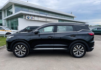 Подержанный автомобиль Chery Tiggo 7 Pro Max 2023 года (8 фото)
