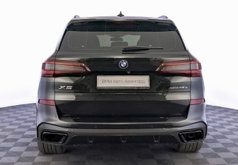 Подержанный автомобиль BMW X5 2020 года (6 фото)