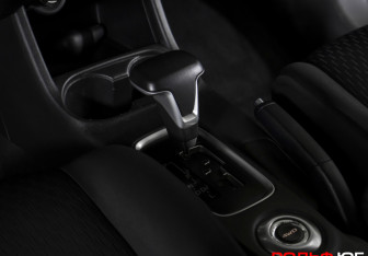 Подержанный автомобиль Mitsubishi Outlander 2013 года (15 фото)