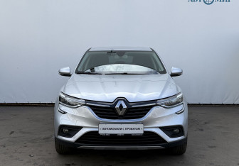 Подержанный автомобиль Renault Arkana 2021 года (2 фото)