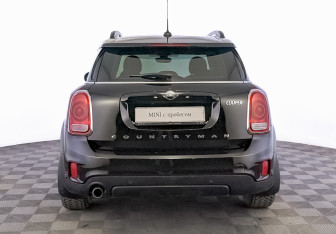 Подержанный автомобиль MINI Countryman 2019 года (6 фото)
