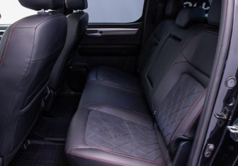 Подержанный автомобиль JAC T9 2024 года (9 фото)