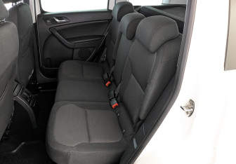 Подержанный автомобиль Skoda Yeti 2015 года (18 фото)