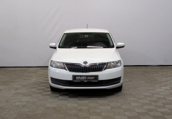 Подержанный автомобиль Skoda Rapid Liftback 2019 года (2 фото)
