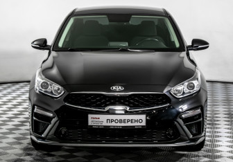Подержанный автомобиль Kia Cerato Sedan 2021 года (2 фото)
