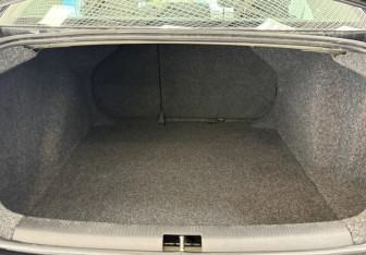 Подержанный автомобиль Volkswagen Jetta Sedan 2008 года (20 фото)