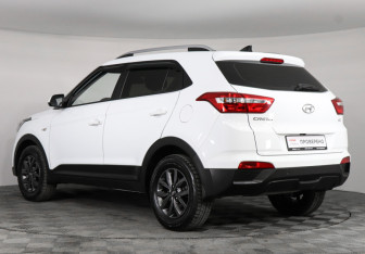 Подержанный автомобиль Hyundai Creta 2020 года (7 фото)