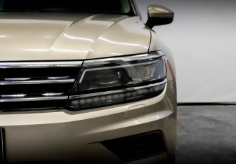 Подержанный автомобиль Volkswagen Tiguan 2020 года (17 фото)