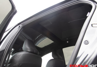 Подержанный автомобиль Toyota Camry Sedan 2024 года (15 фото)