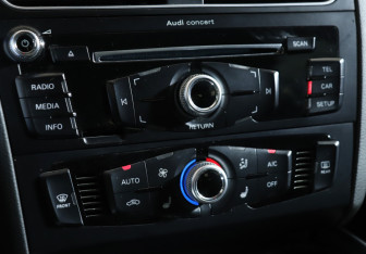 Подержанный автомобиль Audi Q5 2016 года (9 фото)