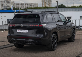 Подержанный автомобиль Volkswagen Teramont 2025 года (6 фото)
