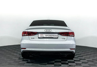 Подержанный автомобиль Audi A3 Sedan 2017 года (6 фото)