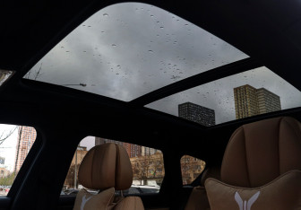 Подержанный автомобиль Voyah Free 2023 года (15 фото)