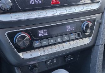 Подержанный автомобиль Hyundai Sonata 2019 года (14 фото)