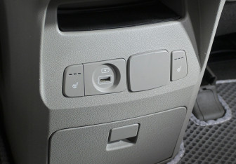 Подержанный автомобиль Kia Carnival 2019 года (18 фото)