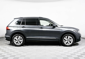 Подержанный автомобиль Volkswagen Tiguan 2021 года (4 фото)