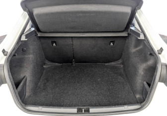 Подержанный автомобиль Skoda Rapid Liftback 2021 года (10 фото)