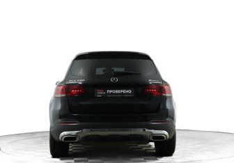 Подержанный автомобиль Mercedes-Benz GLC Coupe 2021 года (6 фото)