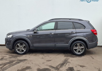 Подержанный автомобиль Chevrolet Captiva 2014 года (8 фото)
