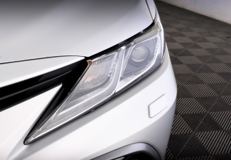 Подержанный автомобиль Toyota Camry Sedan 2022 года (17 фото)