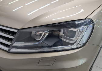 Подержанный автомобиль Volkswagen Touareg 2016 года (11 фото)