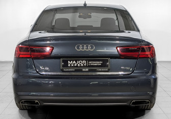Подержанный автомобиль Audi A6 Sedan 2015 года (6 фото)