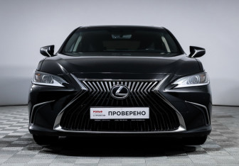Подержанный автомобиль Lexus ES 2019 года (2 фото)