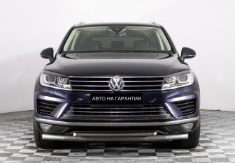 Подержанный автомобиль Volkswagen Touareg 2015 года (2 фото)