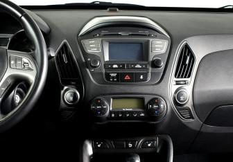 Подержанный автомобиль Hyundai ix35 2014 года (11 фото)