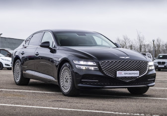 Подержанный автомобиль Genesis G80 2021 года (3 фото)