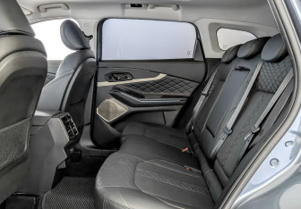 Подержанный автомобиль Exeed TXL 2022 года (12 фото)